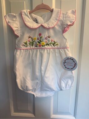 Sweet Dreams Baby Girl Floral Bee Embroidered Bubble Romper NWT